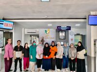 Rumah Sakit Ibu dan Anak (RSIA) Prof. dr. H. M. Farid menggelar bakti sosial donor darah dalam rangka memperingati Hari Ulang Tahun (HUT) ke-357 Provinsi Sulawesi Selatan, Minggu, (18/10/2026).