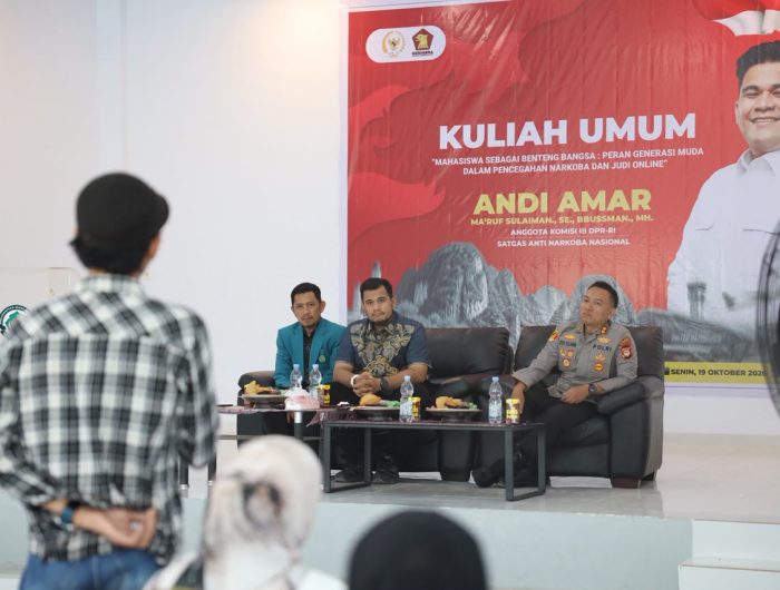 Anggota DPR RI Komisi III, Andi Amar Ma’ruf Sulaiman, S.E., BBusMan., M.H., menghadiri kuliah umum bertema “Mahasiswa Sebagai Benteng Bangsa: Peran Generasi Muda dalam Pencegahan Narkoba dan Judi Online” yang digelar oleh Badan Pengurus Cabang Himpunan Pengusaha Muda Indonesia (BPC HIPMI) Maros melalui HIPMI Perguruan Tinggi Universitas Muslim Maros (UMMA), Senin (19/10/2026).
