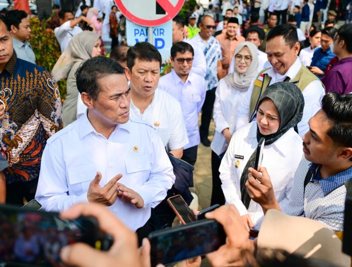 Fatmawati Rusdi Dukung Penguatan Konektivitas dan Kerja Sama Pangan Sulampua 13 Wakil Gubernur Sulawesi Selatan, Fatmawati Rusdi menyatakan Sulawesi Selatan siap menjadi simpul produksi dan distribusi pangan di kawasan Sulawesi, Maluku, dan Papua (Sulampua).