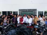 Mensos Apresiasi Gubernur Andi Sudirman, Sulsel Jadi Provinsi Luar Jawa dengan Penyelenggaraan Sekolah Rakyat Terbanyak 24 Menteri Sosial RI Saifullah Yusuf mengapresiasi penyelenggaraan Program Sekolah Rakyat di Sulawesi Selatan. Apresiasi tersebut disampaikan saat Peringatan Satu Tahun Sekolah Rakyat dan Sumpah Pemuda bertema “Satu Indonesia, Sejuta Cita-cita” di GOR Sudiang, Makassar, Rabu (28/10/2026).